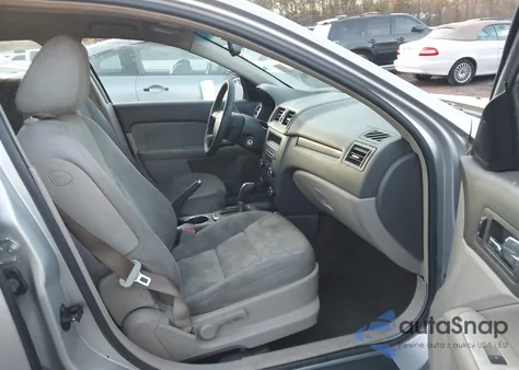 2010 Ford Fusion Se из США, поврежденный, VIN 3FAHP0HA5AR384585